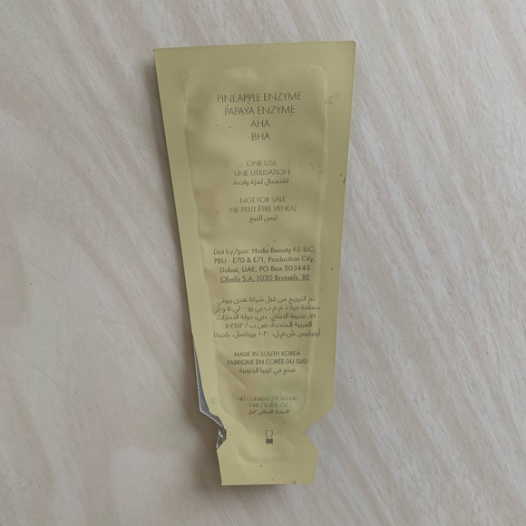 🎉FREE🎉 WITH PURCHASE - Picture 2 of 2